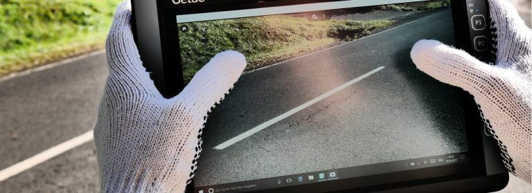 Mobile Streckenkontrolle mit Tablet